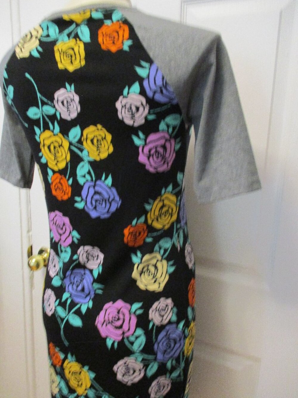 Lularoe Julia Dress Black Multicolored Roses Short Sleeves - Picture 8 of 10